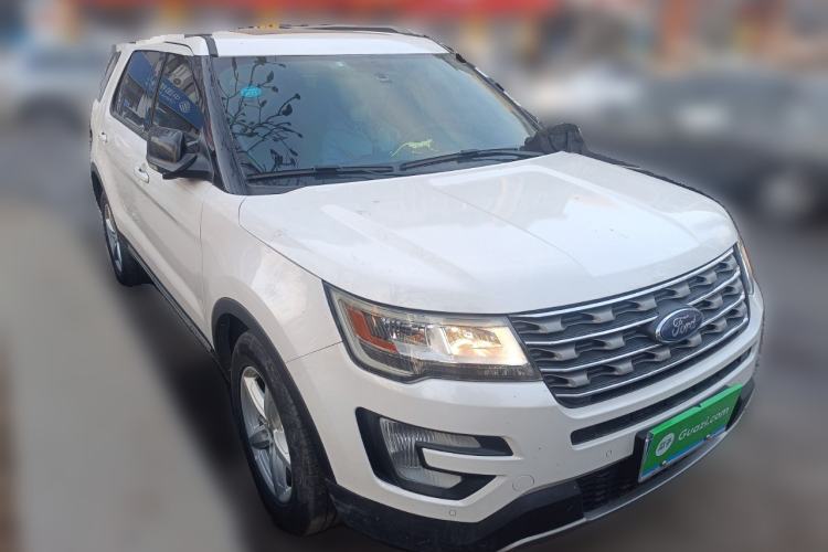 Used Ford Explorer 2017 2.3T Fashion Edition Front Right 45 Deg