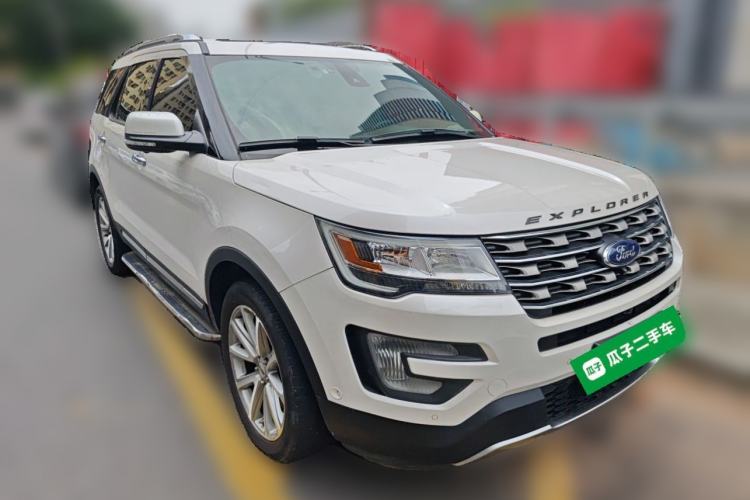 Used Ford Explorer 2017 2.3T Elite Edition Front Right 45 Deg