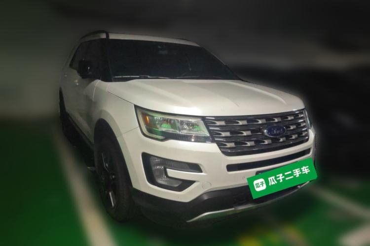 Used Ford Explorer 2017 2.3T Fashion Edition Front Right 45 Deg