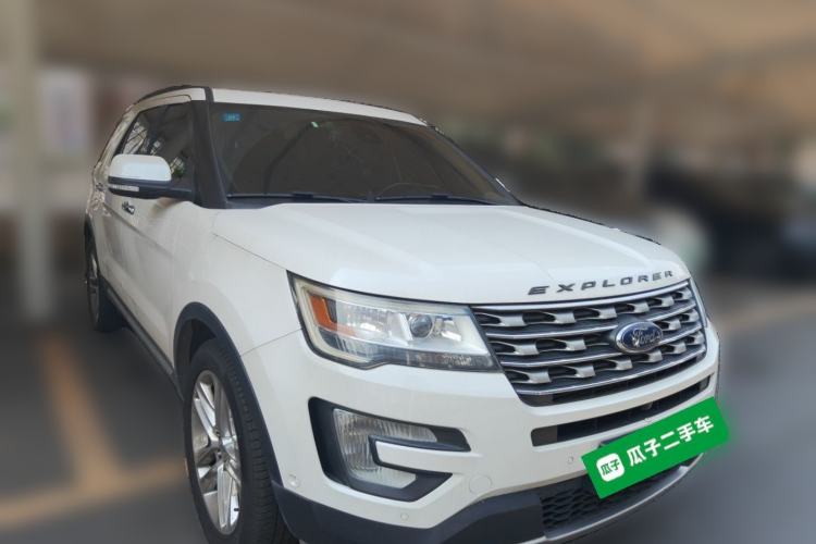 Used Ford Explorer 2017 2.3T Elite Edition Front Right 45 Deg