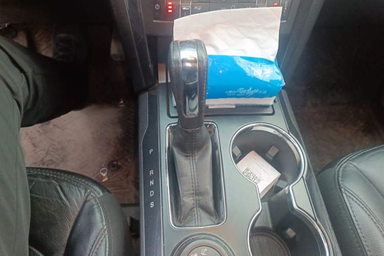 Used Ford Explorer 2017 2.3T Fashion Edition Gear Lever