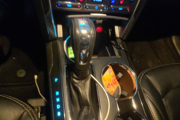 Used Ford Explorer 2017 2.3T Elite Edition Gear Lever