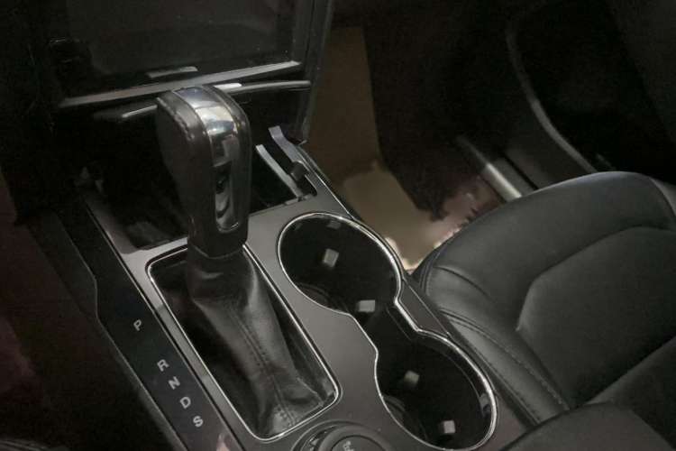 Used Ford Explorer 2017 2.3T Fashion Edition Gear Lever