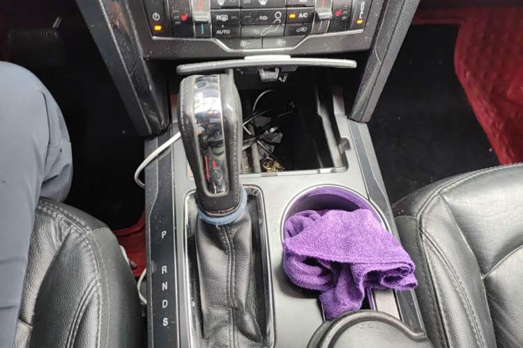 Used Ford Explorer 2017 2.3T Fashion Edition Gear Lever