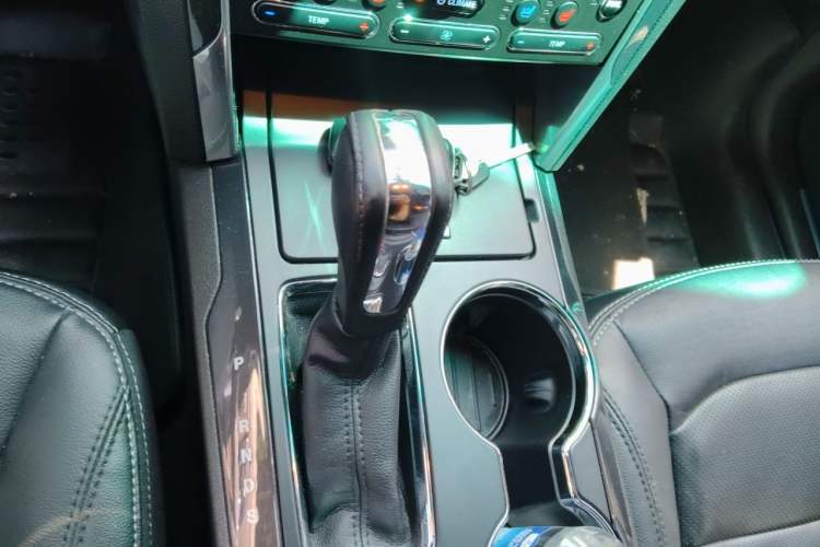 Used Ford Explorer 2017 2.3T Elite Edition Gear Lever