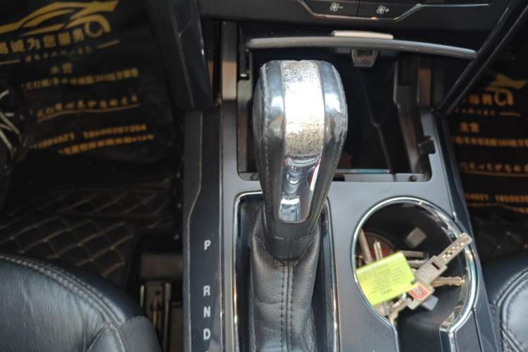 Used Ford Explorer 2017 2.3T Fashion Edition Gear Lever