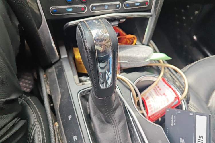 Used Ford Explorer 2017 2.3T Elite Edition Gear Lever