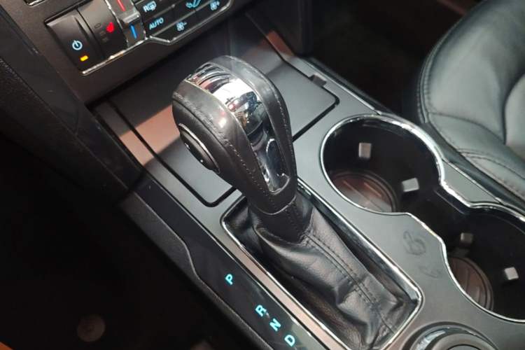 Used Ford Explorer 2017 2.3T Fashion Edition Gear Lever