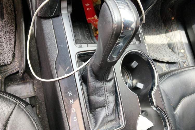 Used Ford Explorer 2017 2.3T Fashion Edition Gear Lever