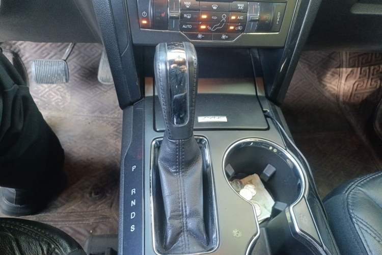Used Ford Explorer 2017 2.3T Fashion Edition Gear Lever