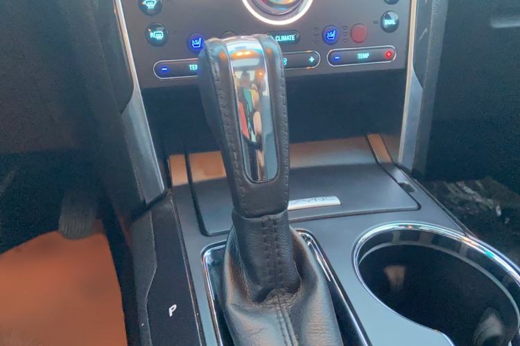 Used Ford Explorer 2017 2.3T Elite Edition Gear Lever