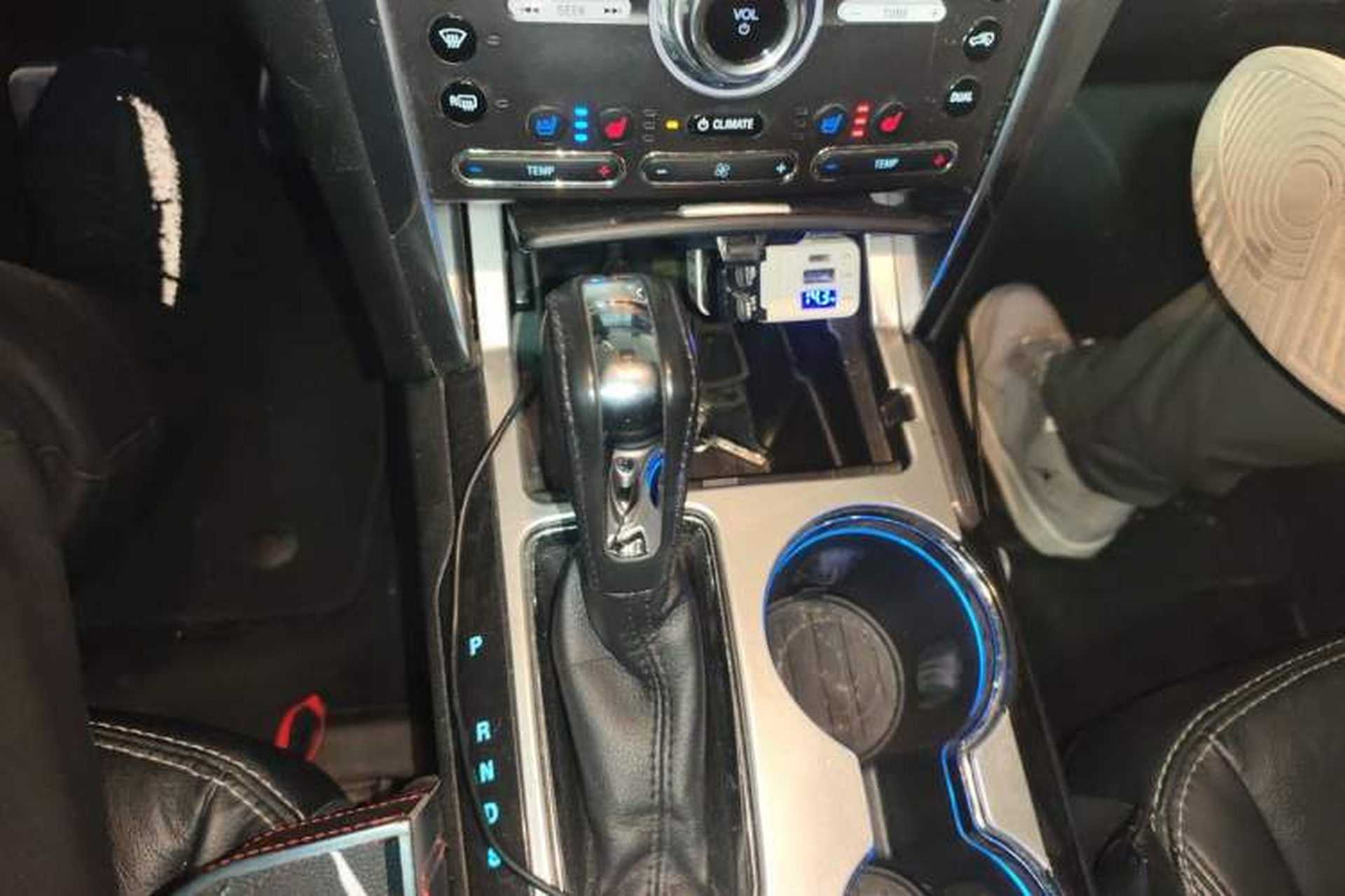 Used Ford Explorer 2017 2.3T Elite Edition Gear Lever