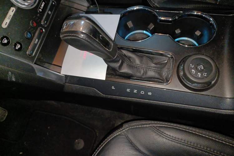 Used Ford Explorer 2017 2.3T Elite Edition Gear Lever