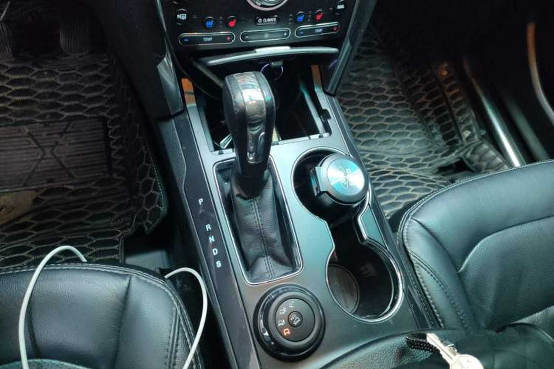 Used Ford Explorer 2017 2.3T Elite Edition Gear Lever