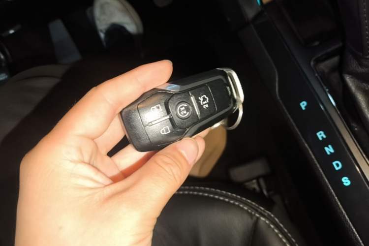 Used Ford Explorer 2017 2.3T Elite Edition Interior 1