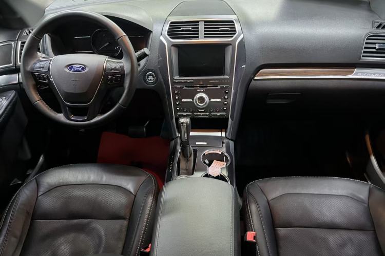 Used Ford Explorer 2017 2.3T Elite Edition Interior 2