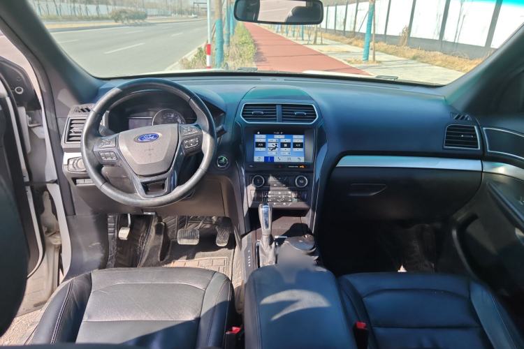 Used Ford Explorer 2017 2.3T Fashion Edition Interior 2