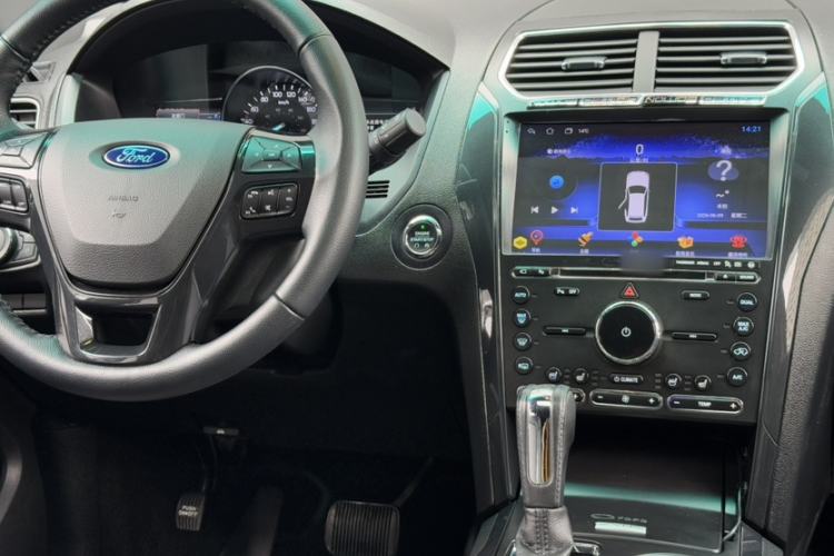 Used Ford Explorer 2017 2.3T Fashion Edition Interior 2