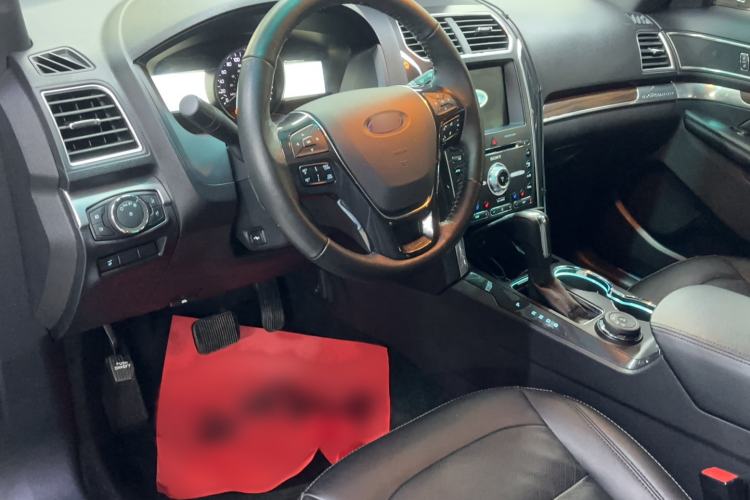Used Ford Explorer 2017 2.3T Elite Edition Interior 3