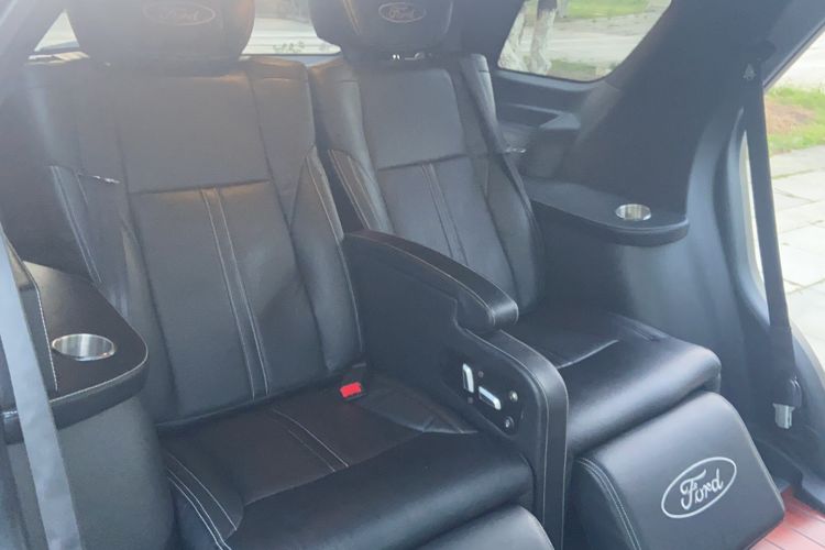 Used Ford Explorer 2017 2.3T Elite Edition Interior 6