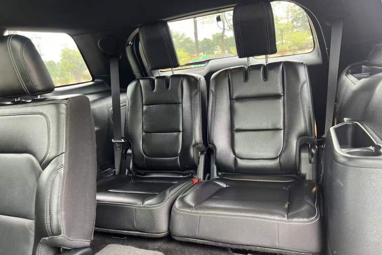 Used Ford Explorer 2017 2.3T Elite Edition Interior 7