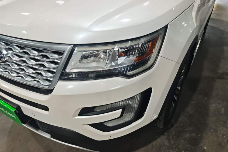 Used Ford Explorer 2017 3.5T Platinum Edition Left Front Headlight