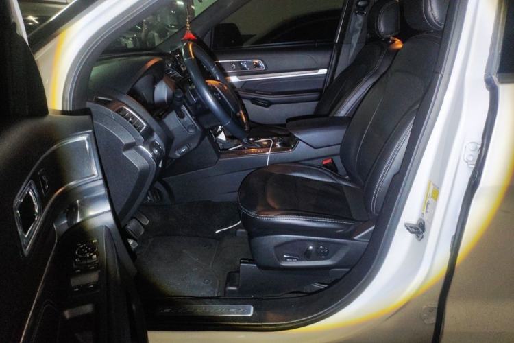 Used Ford Explorer 2017 2.3T Elite Edition Left Front Seat