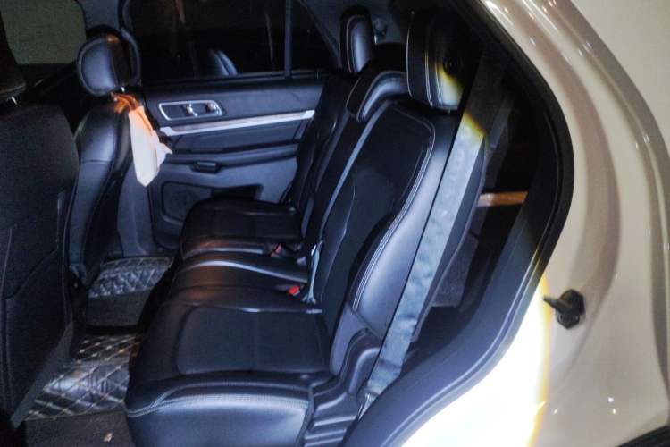 Used Ford Explorer 2017 2.3T Elite Edition Left Rear Seat