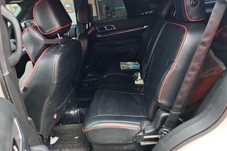 Used Ford Explorer 2017 2.3T Elite Edition Left Rear Seat