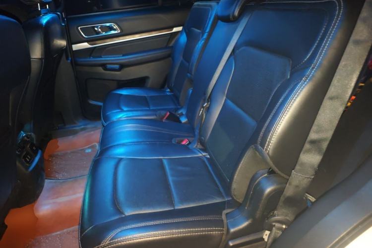 Used Ford Explorer 2017 3.5T Elite Edition Left Rear Seat