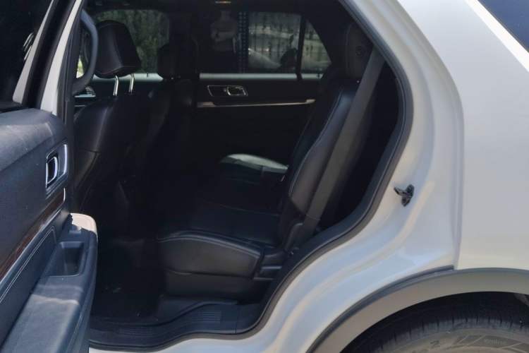 Used Ford Explorer 2017 2.3T Elite Edition Left Rear Seat