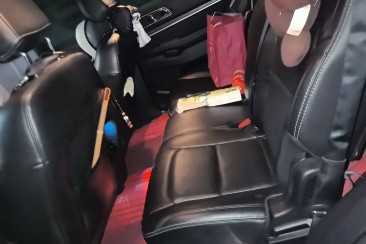Used Ford Explorer 2017 3.5T Elite Edition Left Rear Seat
