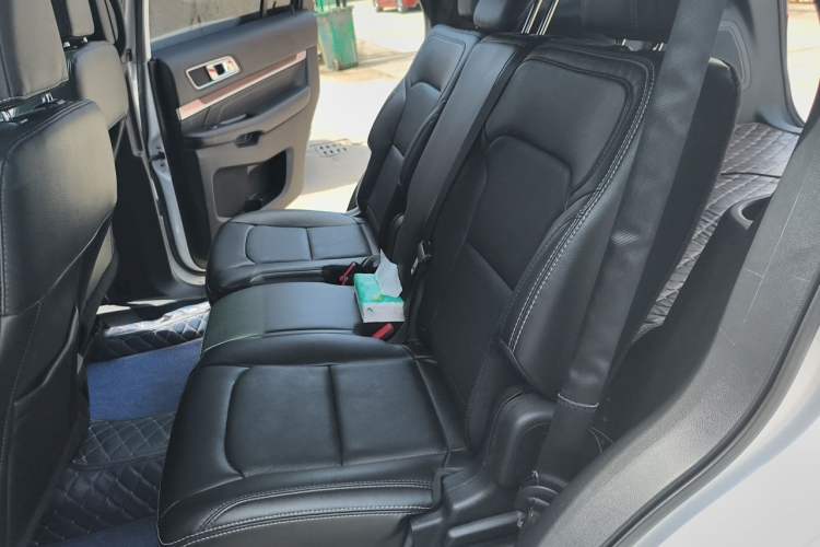 Used Ford Explorer 2017 3.5T Elite Edition Left Rear Seat