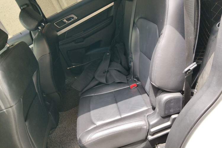 Used Ford Explorer 2017 2.3T Fashion Edition Left Rear Seat