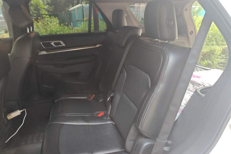 Used Ford Explorer 2017 3.5T Elite Edition Left Rear Seat