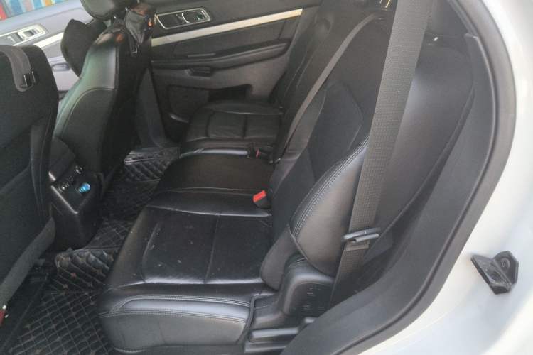Used Ford Explorer 2017 2.3T Fashion Edition Left Rear Seat