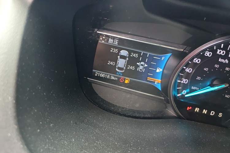 Used Ford Explorer 2017 2.3T Elite Edition Odometer Close Up