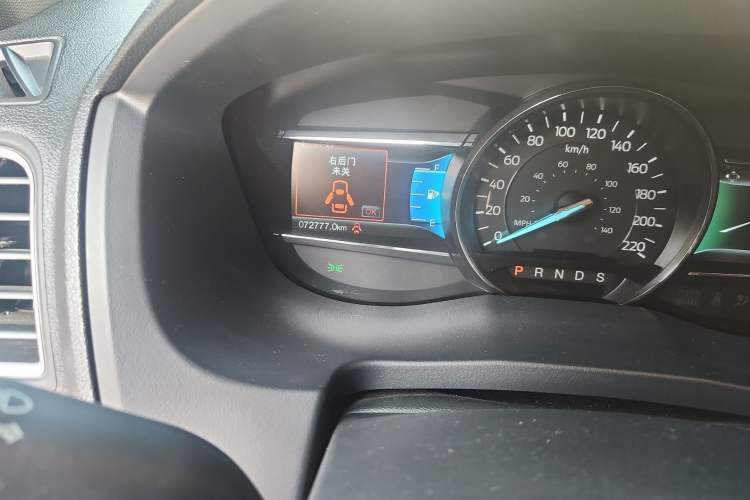 Used Ford Explorer 2017 2.3T Fashion Edition Odometer Close Up