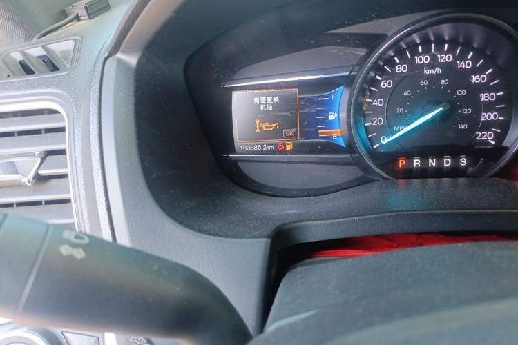 Used Ford Explorer 2017 2.3T Fashion Edition Odometer Close Up