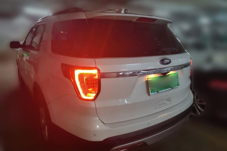 Used Ford Explorer 2017 2.3T Fashion Edition Rear Left 45 Deg