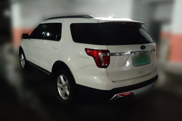 Used Ford Explorer 2017 2.3T Fashion Edition Rear Left 45 Deg