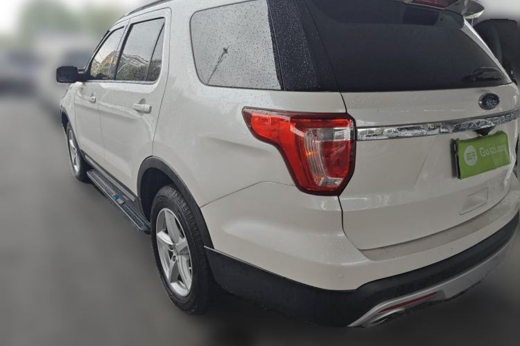 Used Ford Explorer 2017 2.3T Fashion Edition Rear Left 45 Deg