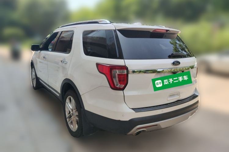 Used Ford Explorer  Rear Left 45 Deg