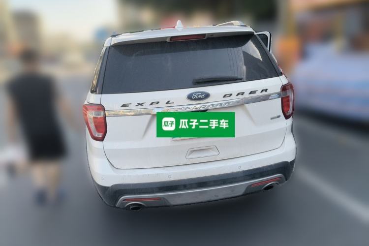 Used Ford Explorer 2017 2.3T Fashion Edition Rear Left 45 Deg