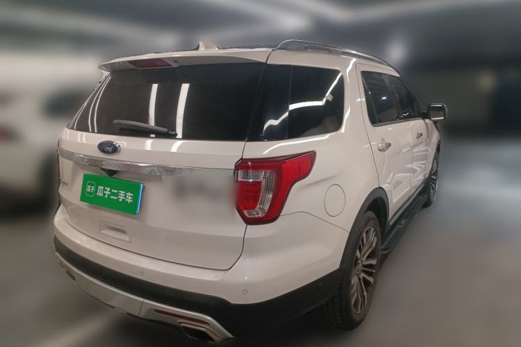 Used Ford Explorer 2017 3.5T Platinum Edition Rear Right 45 Deg