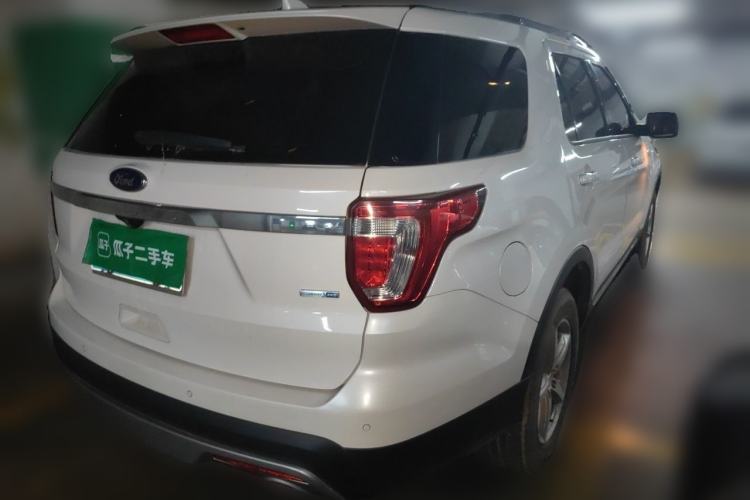 Used Ford Explorer 2017 2.3T Fashion Edition Rear Right 45 Deg
