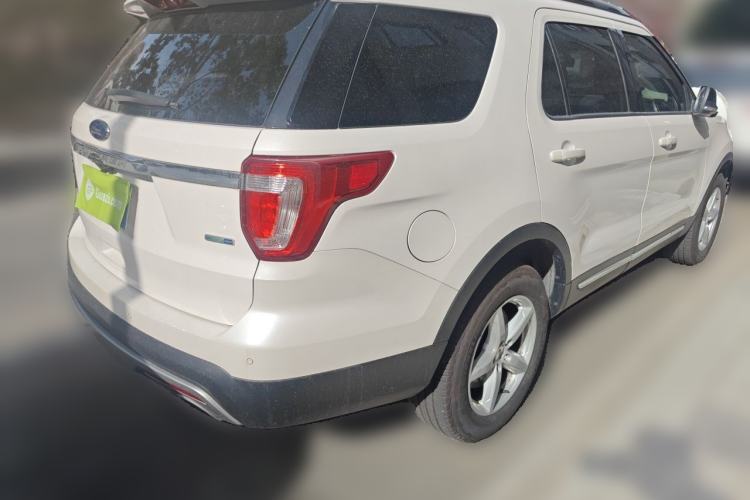 Used Ford Explorer 2017 2.3T Fashion Edition Rear Right 45 Deg