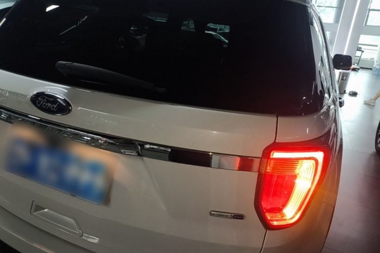 Used Ford Explorer 2017 2.3T Elite Edition Rear Right 45 Deg