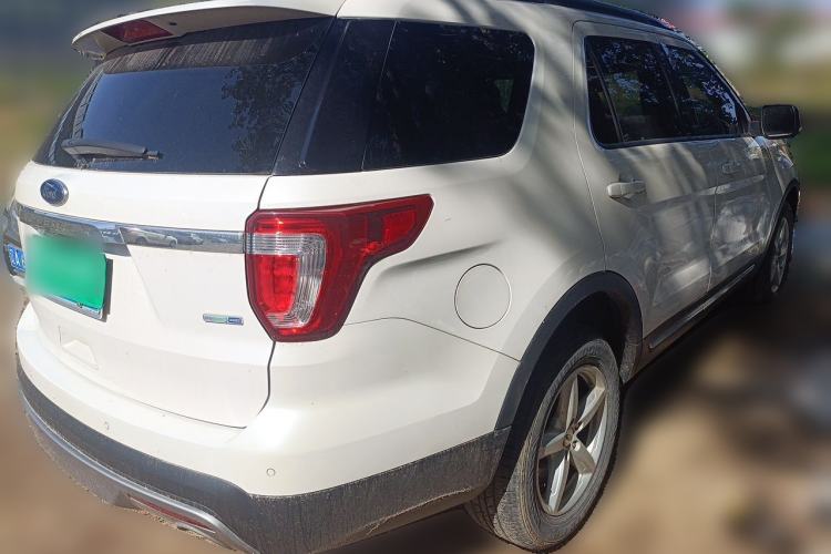 Used Ford Explorer 2017 2.3T Fashion Edition Rear Right 45 Deg
