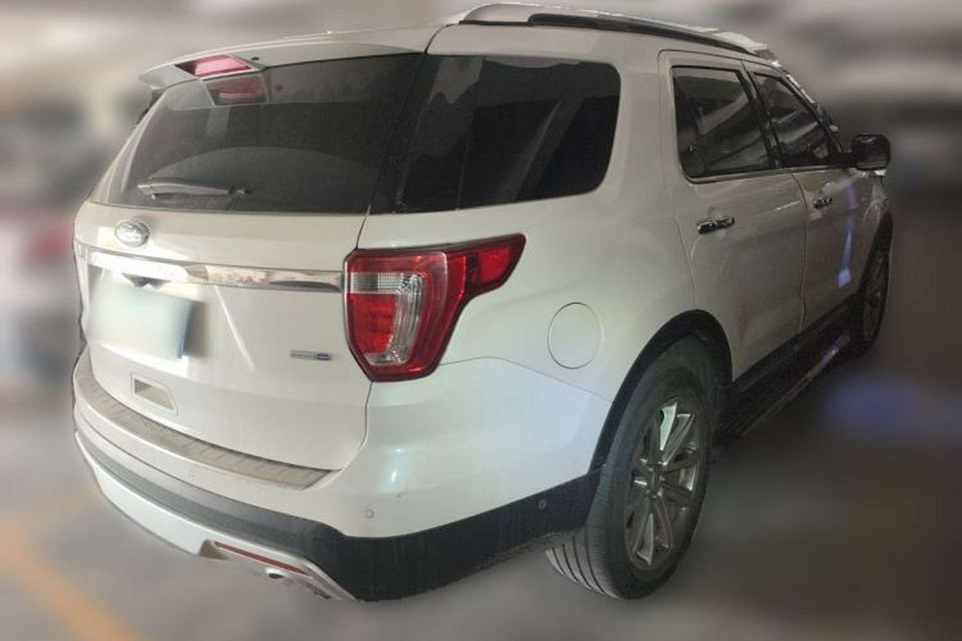 Used Ford Explorer 2017 2.3T Elite Edition Rear Right 45 Deg